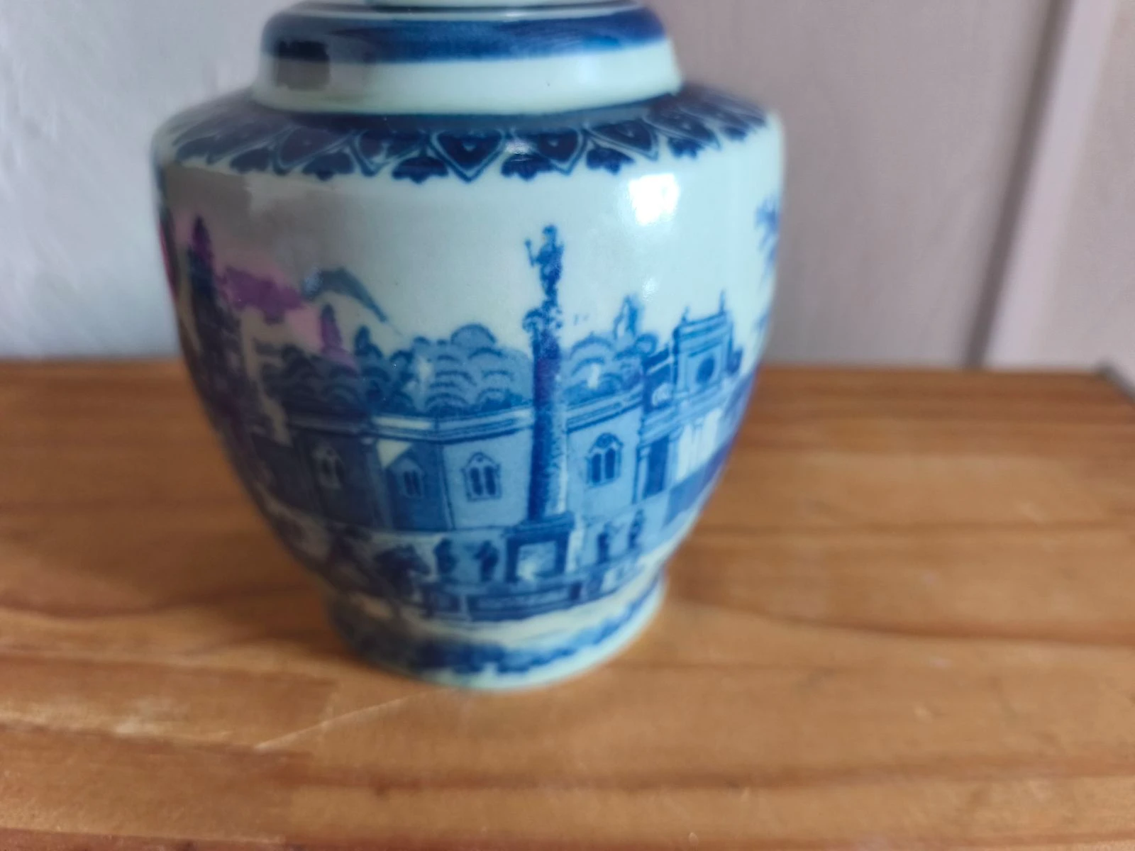 Antigua Lámpara de petróleo en cerámica azul y blanca - Estilo siglo XIX – photo 3